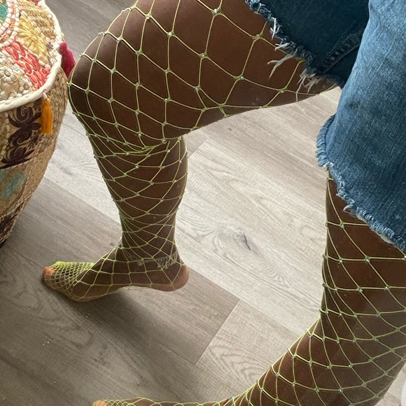 Yellow fishnet thigh high knee-high socks stocking - Picture 7 of 8